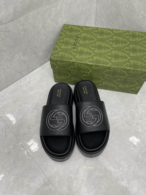 Gucci Men's Slippers 296